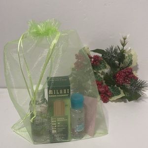 @@MILANI@@ Milani Green Goddess Oil.